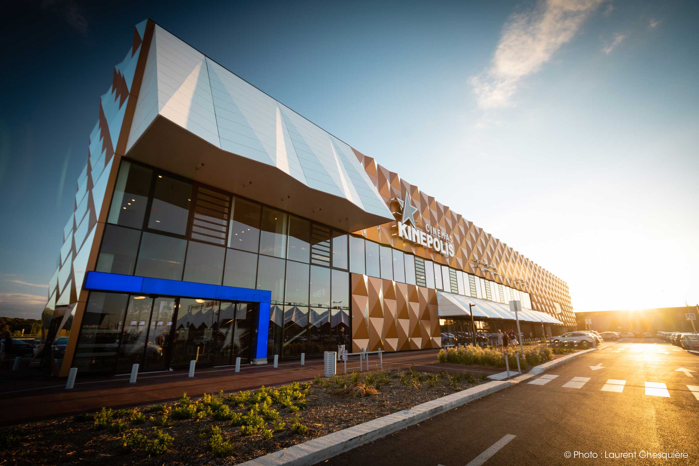 Kinepolis_Bretigny-_facade3_MD