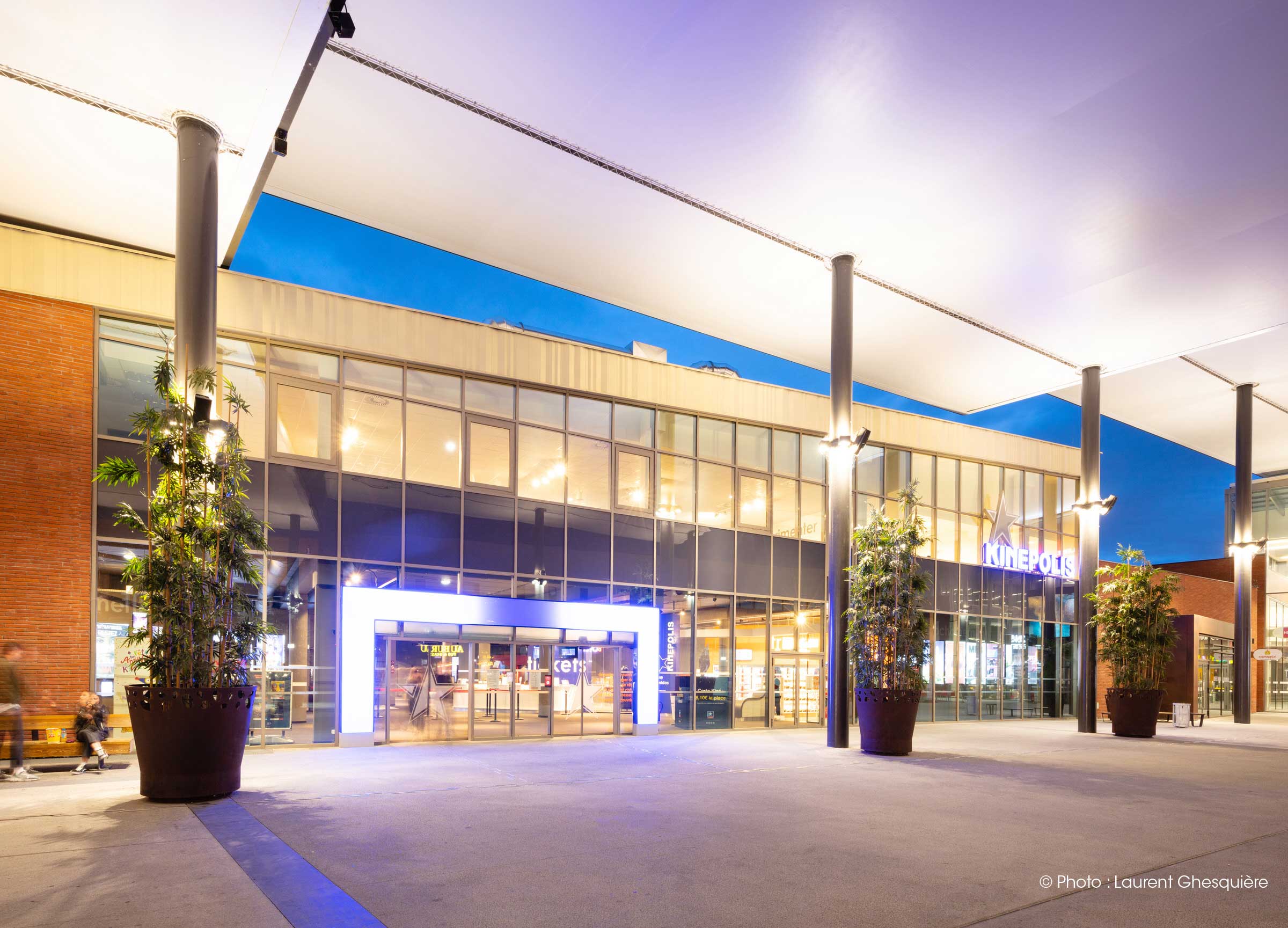 Kinepolis_Fenouillet_Facadenuit_MD
