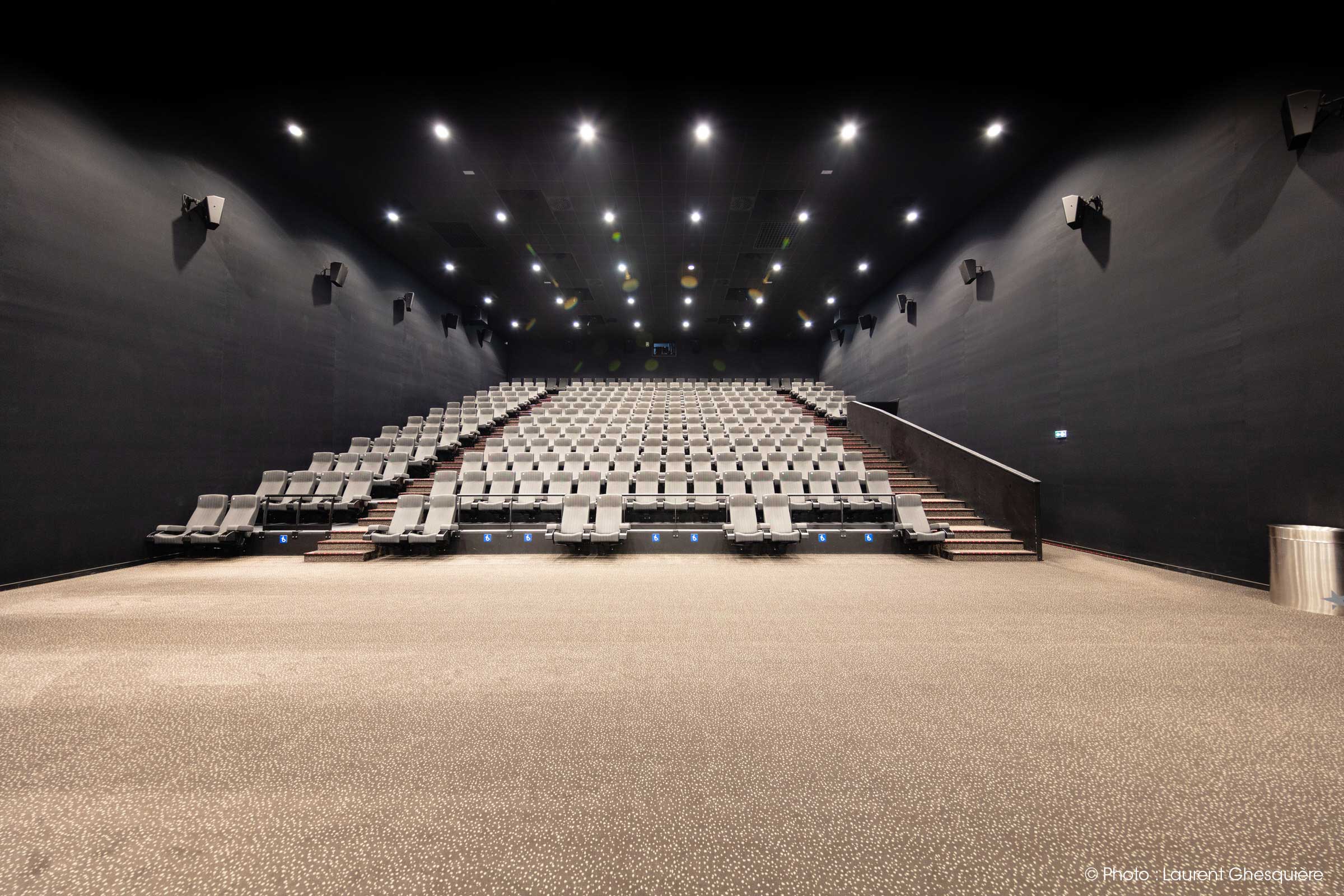 Kinepolis_Fenouillet_Salle7vuedenbas_MD
