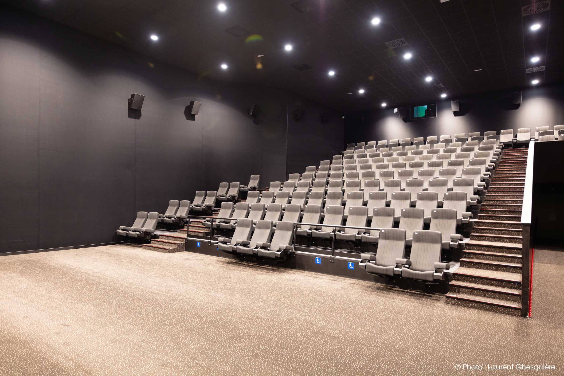 Kinepolis_Fenouillet_Salle8vuedenbas_MD