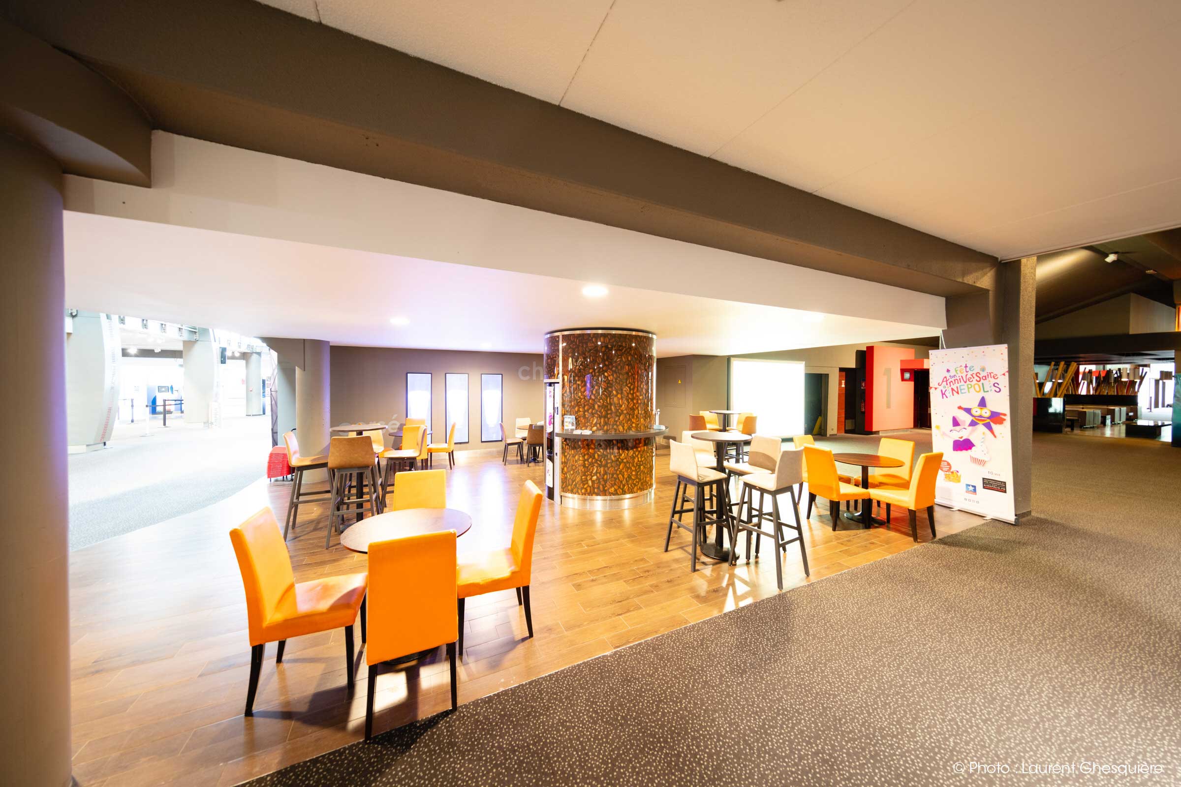 Kinepolis_St-Julien-les-Metz_espace-cafe_MD