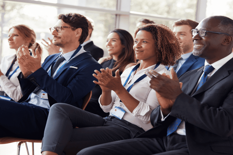 Les vœux en entreprise : pourquoi les souhaiter ?